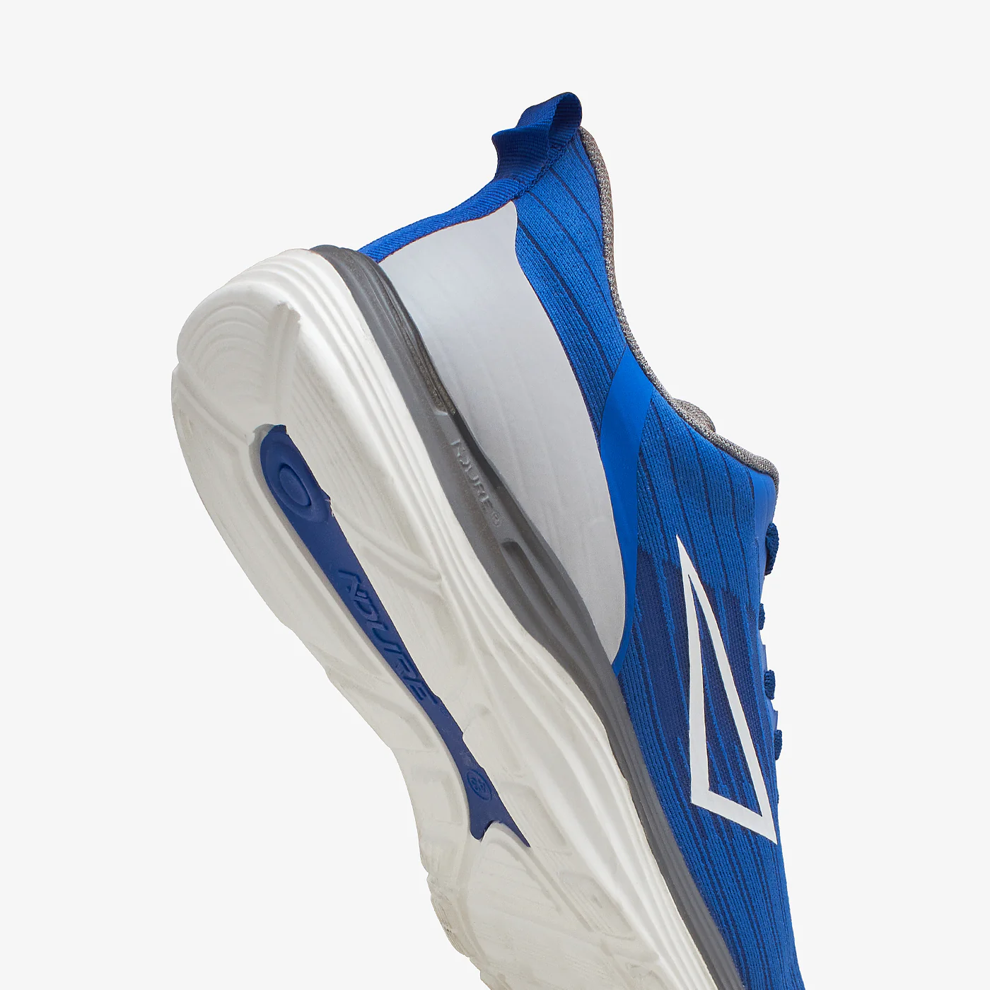 Men's Athletic Jacquard Sneakers - Image 5