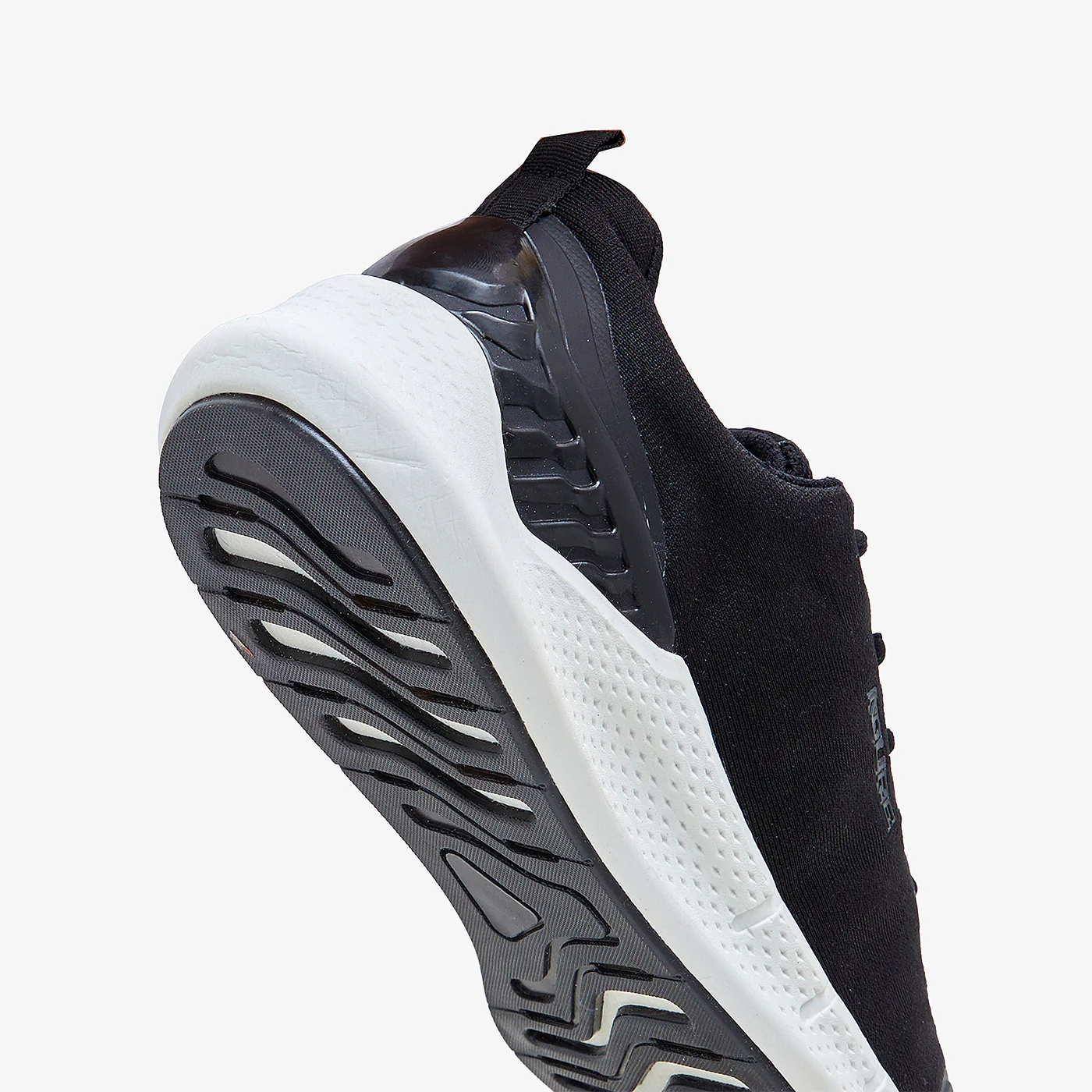Men's Sporty Lace-up Trainers - Image 5