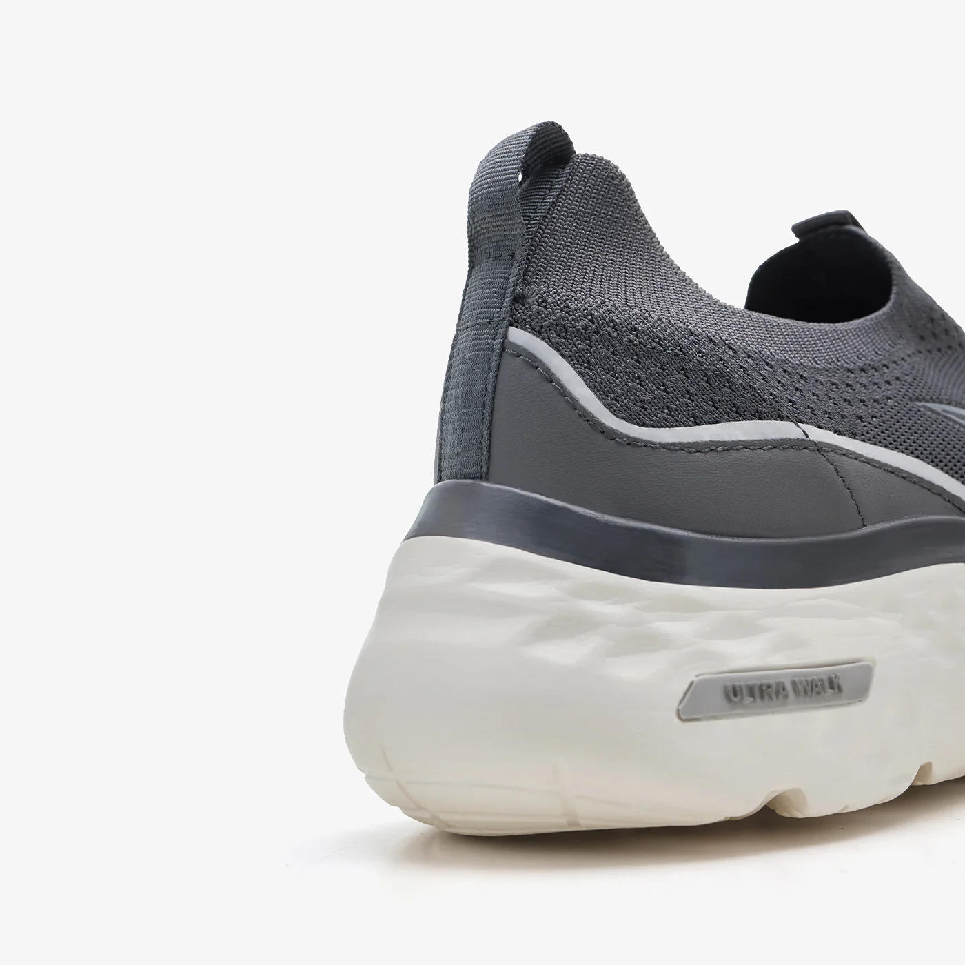 Men's Slip-On Sneakers - Image 5