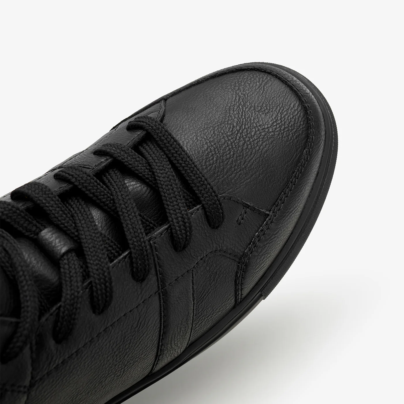 NDURE X HR – Men’s Contrast Detail Sneakers – Limited Edition - Image 2