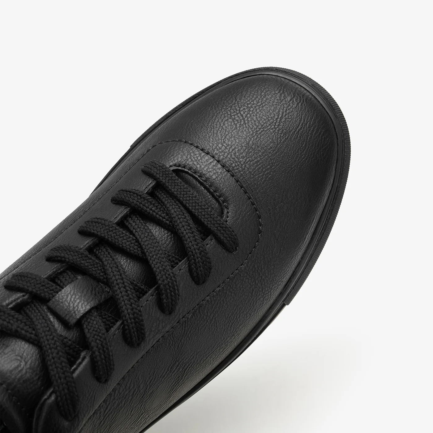 NDURE X HR – Men’s Tonal Black Sneaker with Contrast Heel – Limited Edition - Image 5