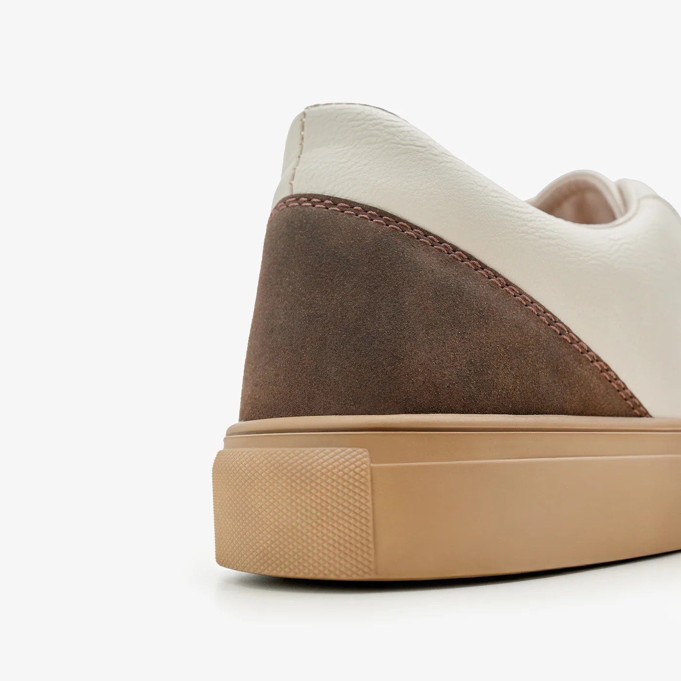 NDURE X HR – Men’s Suede Sneaker with Contrast Heel – Limited Edition - Image 2