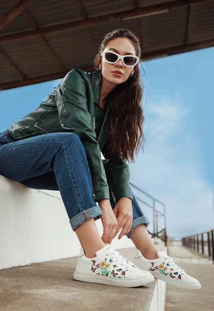 Women's Flutterby Kicks - Image 6