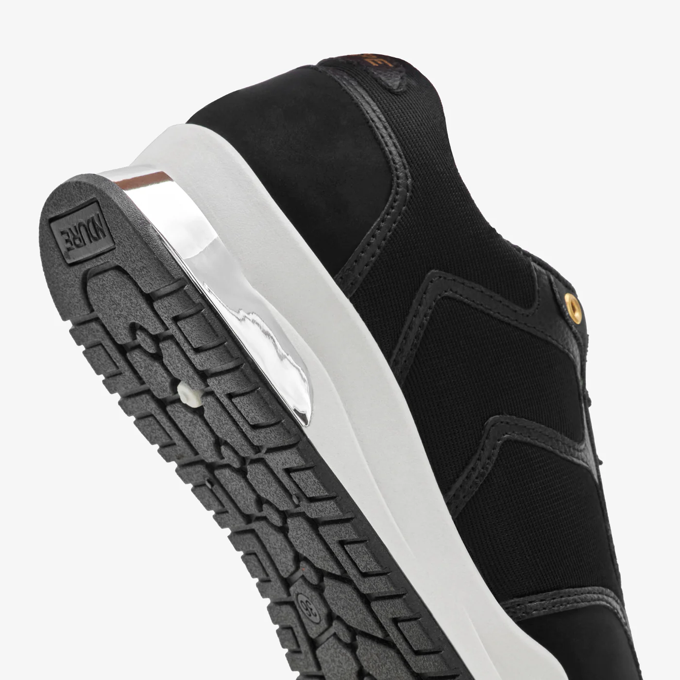 Women's Quilted Sneakers - Image 5