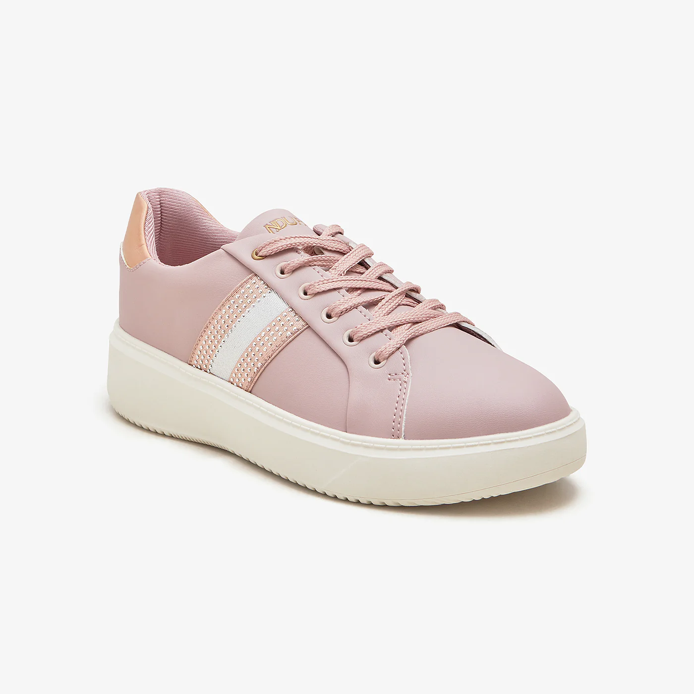 Women's Relaxed Fit Kicks